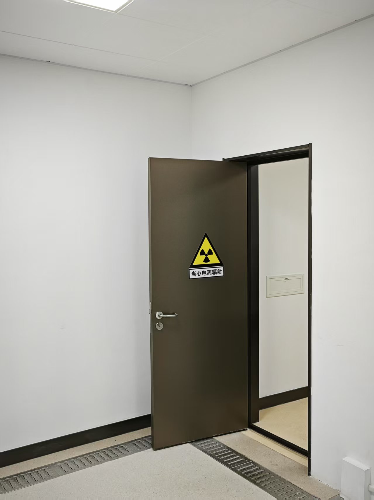 陇南CT室手动单开防护铅门